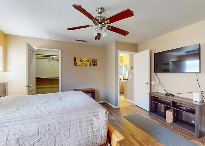 Sunscape Whisper Holiday home