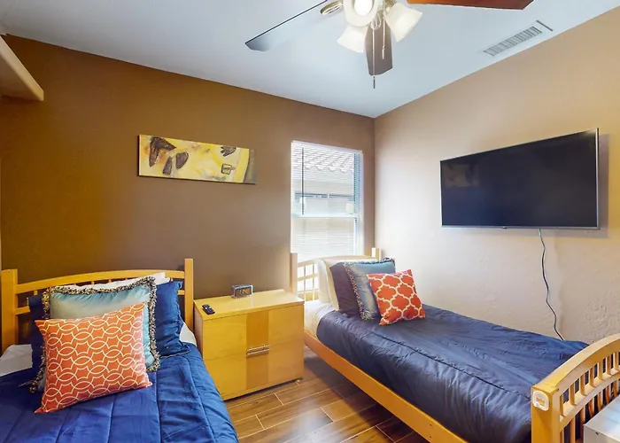 Sunscape Whisper Holiday home Glendale